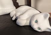 Alobaca Porcelain Cat and Kitten with Reflective Eyes – 10 inches